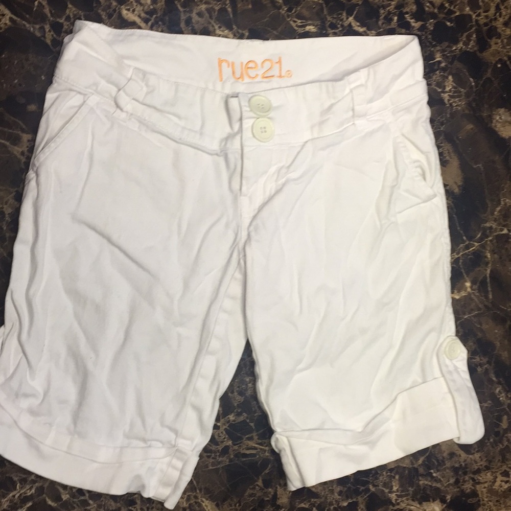 White Bermuda shorts